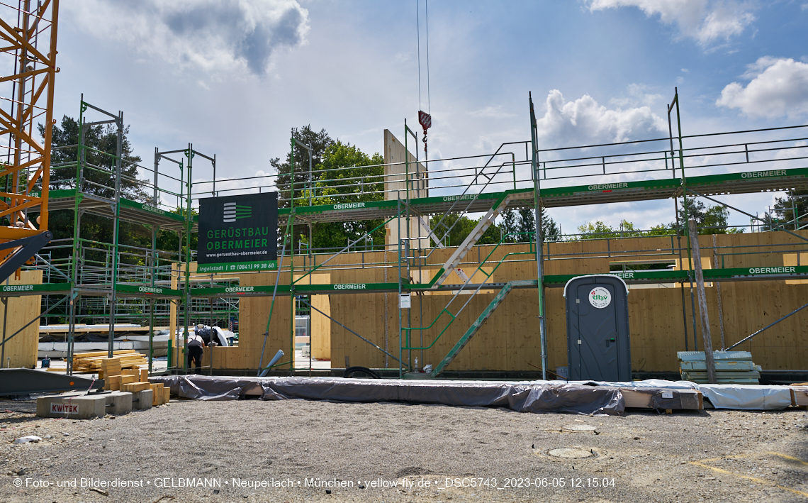 05.06.2023 - Neue Wände für das HAus für Kinder in Neuperlach in München